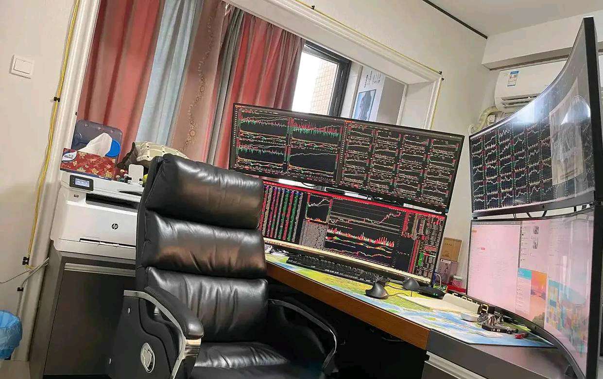手机单机枪战游戏_手机大型单机枪战游戏_手机单机炒股游戏