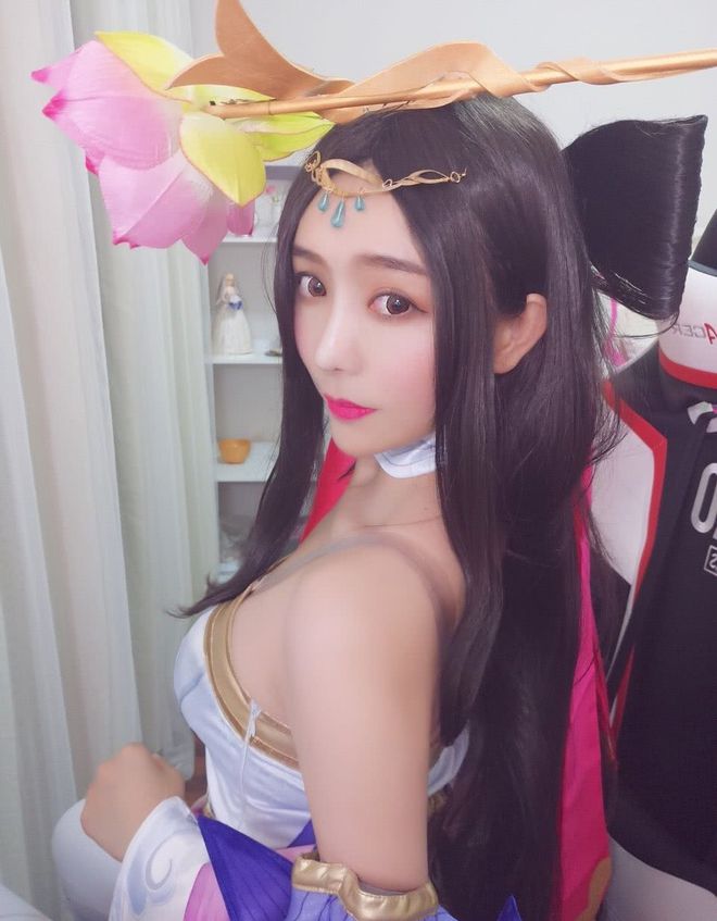 貂蝉solo貂蝉怎么出装_梦三国赛貂蝉_貂蝉直播