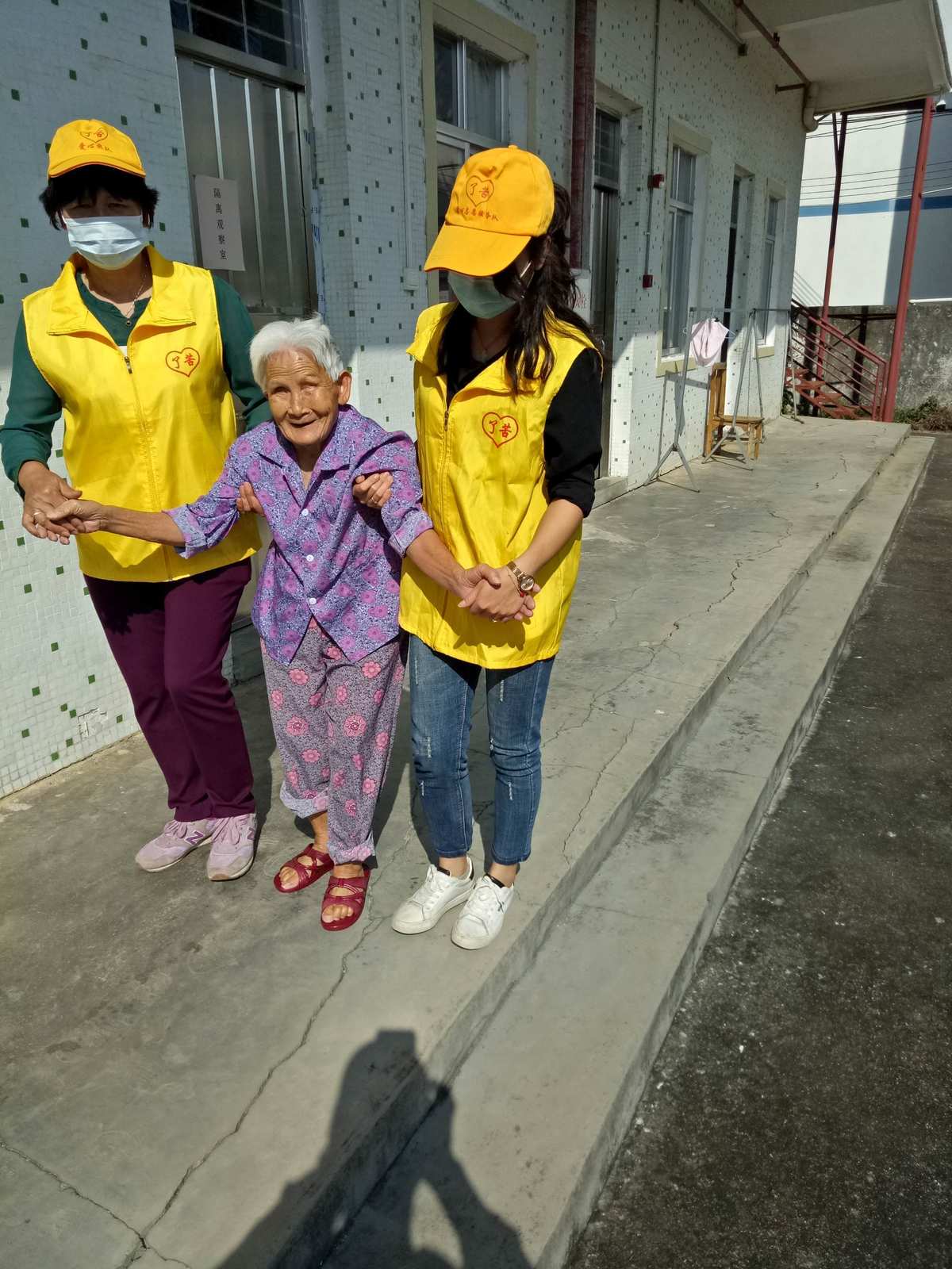 爱心使者证书图片_爱心使者的爱心寄语_爱心使者