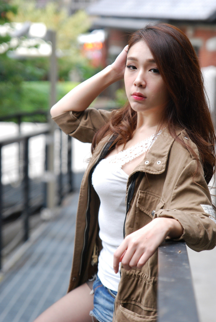 美女饥饥_美女饥饥_美女饥饥