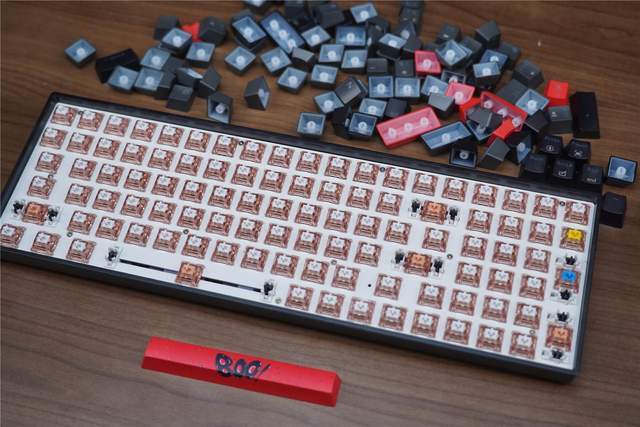 明星键盘手机游戏_用键盘的手机游戏_用键盘的游戏