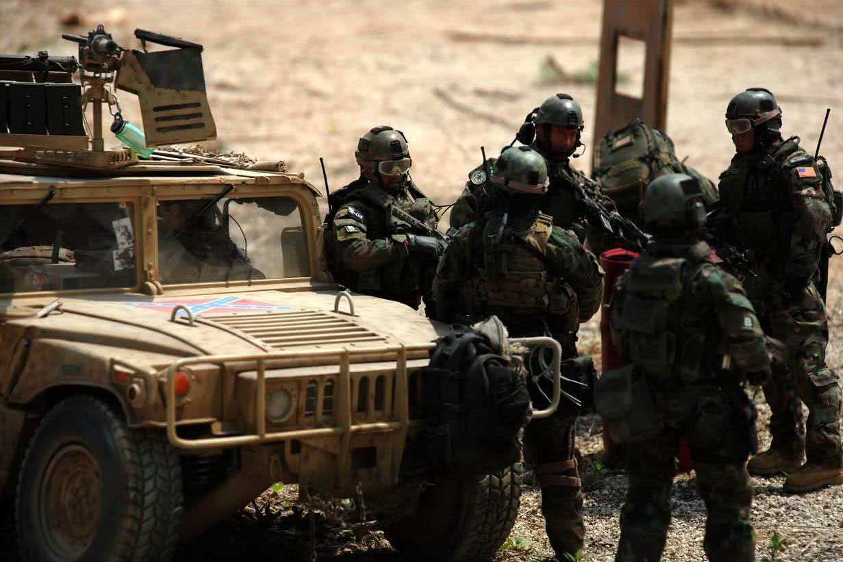 格斗特种兵版手机美国游戏推荐_特种格斗视频_美国特种兵格斗手机版游戏
