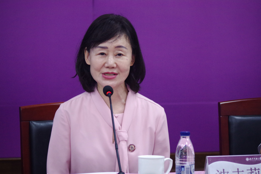 孩子总是用手机看游戏好吗_小孩的手机游戏_手机游戏小孩子玩的