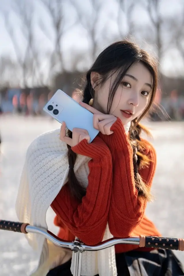 两千左右玩游戏拍照的手机_拍照玩游戏哪款手机好_又能拍照又能玩游戏的手机