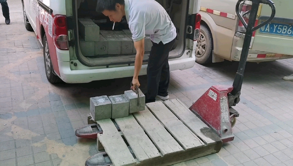 货拉拉叫小货车_货拉拉叫车_拉货拉拉