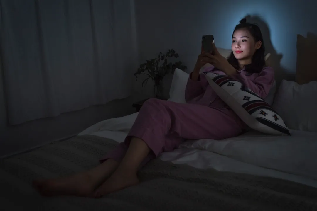 开封游戏手机店：满足年轻人对性能与时尚的需求