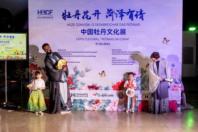 直播打手机游戏用什么平板_直播打手机游戏用什么软件_怎样用手机直播打游戏