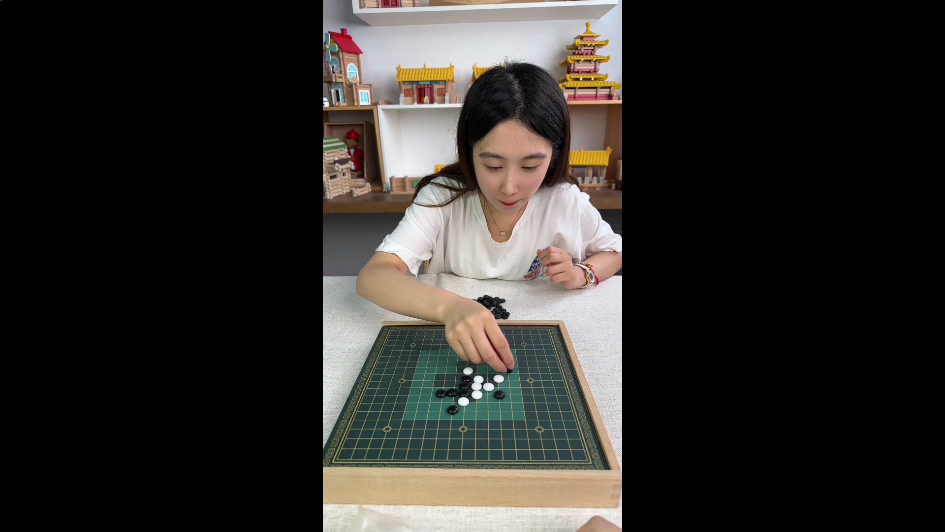 两台手机下五子棋的游戏_五子棋棋盘下载_五子棋5下载安卓