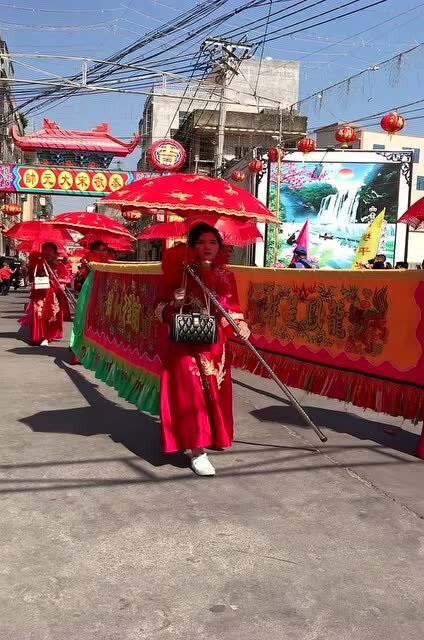 扛大旗